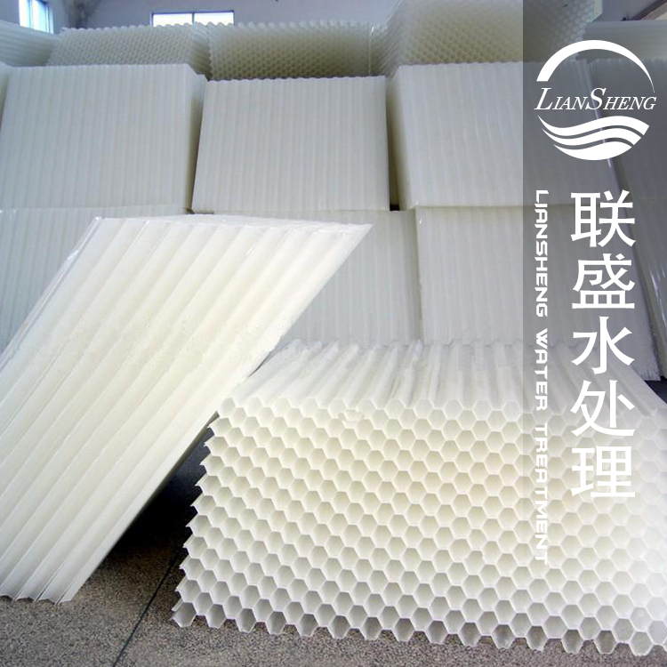 pp�۱�ϩ���Ƿ�Cб�����ψD